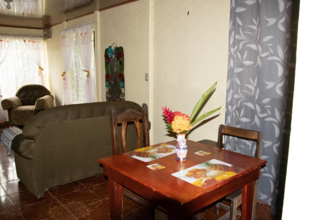 The Corner House Διαμέρισμα Tortuguero Εξωτερικό φωτογραφία