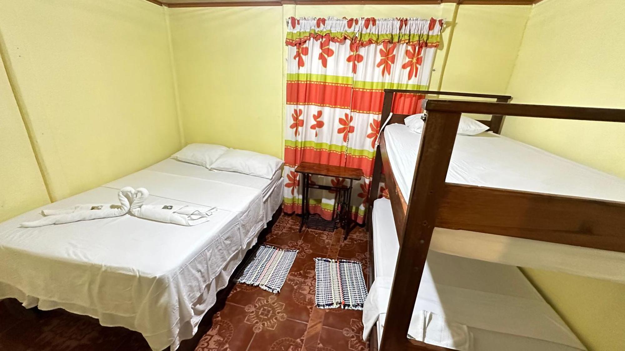 The Corner House Διαμέρισμα Tortuguero Εξωτερικό φωτογραφία